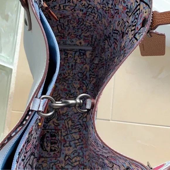 Coach Keith Haring Ice Blue Tote Bag with Pink Sequin Heart New Bag Never Used - Picture 6 of 11